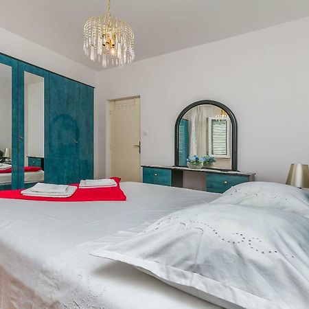 Apartment Marijana 오미스 외부 사진
