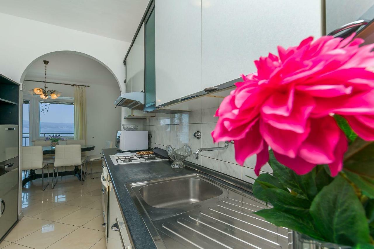 Apartment Marijana 오미스 외부 사진